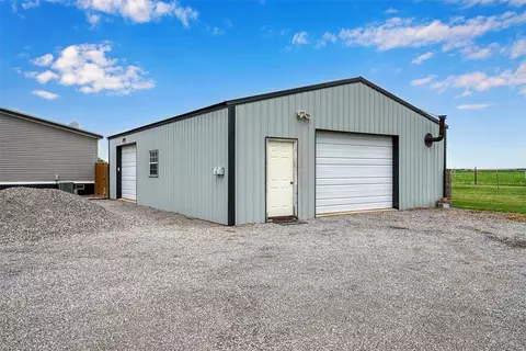 401 S Washington Ave, Corn, OK 73024 photo 4