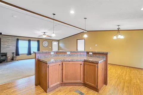 401 S Washington Ave, Corn, OK 73024 photo 14