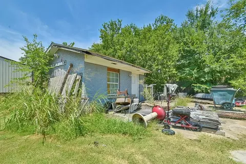 9229 S Sooner Rd, Moore, OK 73165 photo 20