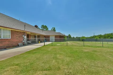 9229 S Sooner Rd, Moore, OK 73165 photo 17