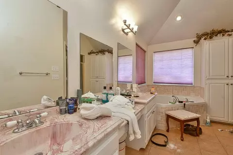 9229 S Sooner Rd, Moore, OK 73165 photo 15