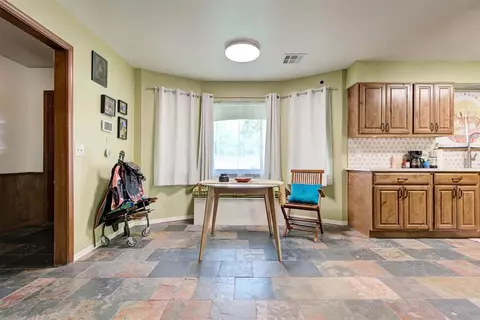 108 Pinewood Dr, Tuttle, OK 73089 photo 9