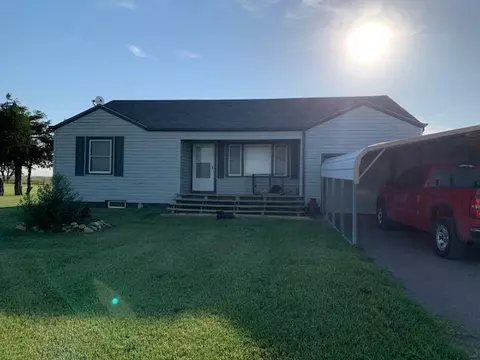 10561 N 2450 Rd, Hydro, OK 73048