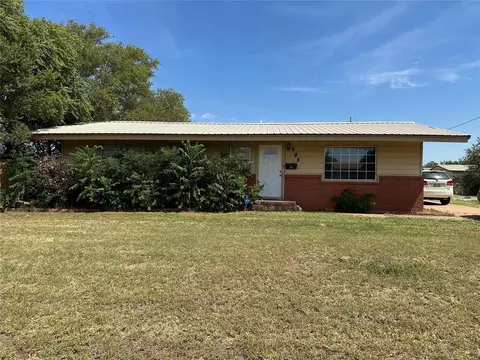 805 Asalee St, Altus, OK 73521 photo 2