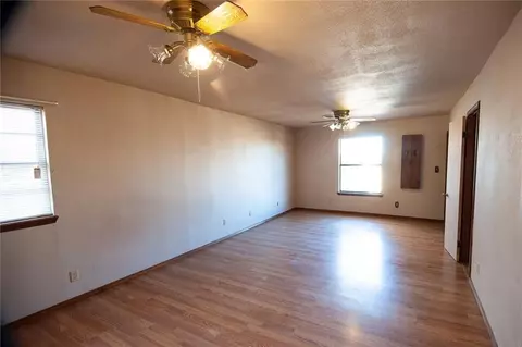 805 Asalee St, Altus, OK 73521 photo 11