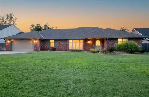 2925 Rossmore Pl, Oklahoma City, OK 73120