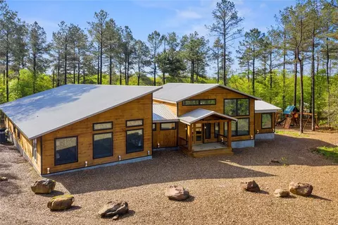 30 Hickory Creek Trl, Broken Bow, OK 74728