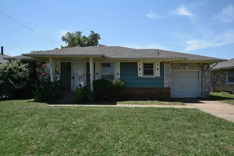 228 E Key Blvd, Midwest City, OK 73110