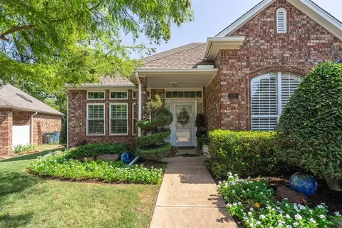 229 Shortgrass Rd, Edmond, OK 73003