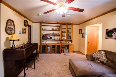904 E 6th St, Ada, OK 74820 photo 4