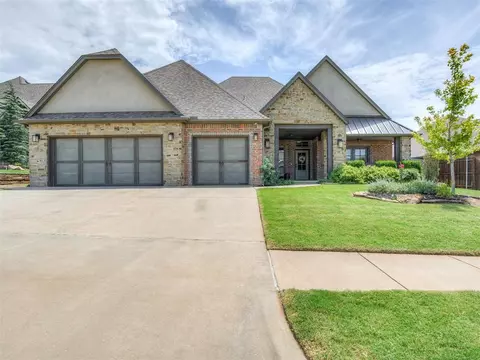 1004 NW 186th St, Edmond, OK 73012