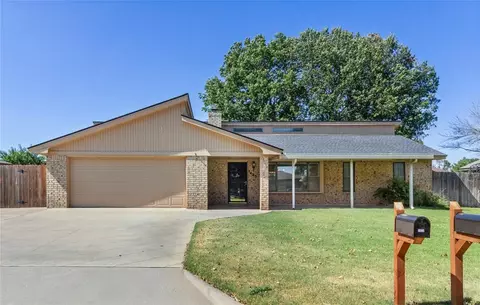 1425 Quail Ave, Weatherford, OK 73096
