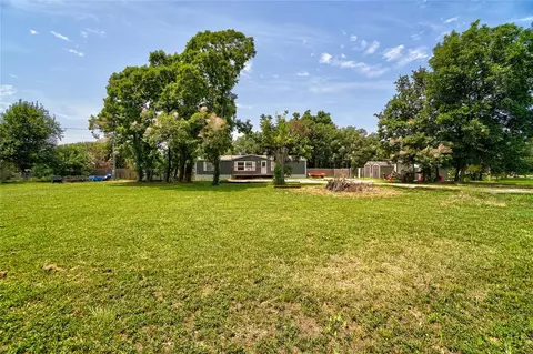 105765 S Meadow Wood Dr, Mcloud, OK 74851