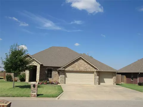 3705 Regal Dr, Altus, OK 73521 photo 2