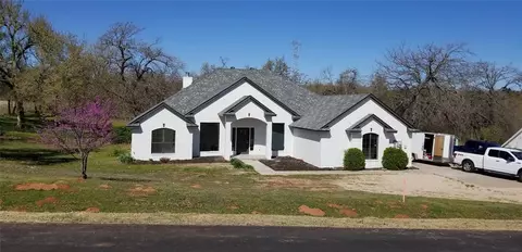 7421 Emerald Dr, Oklahoma City, OK 73150