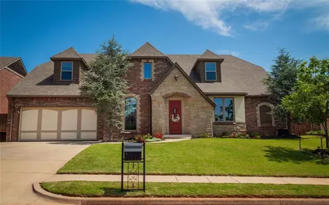 2932 Allie Dr, Edmond, OK 73012