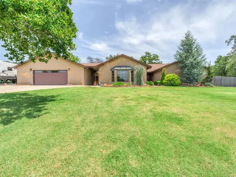 7700 Forest Ln, Oklahoma City, OK 73150
