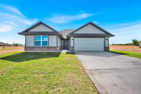 1937 Eli Ave, Tuttle, OK 73089