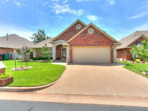 2708 NW 151st St, Edmond, OK 73013
