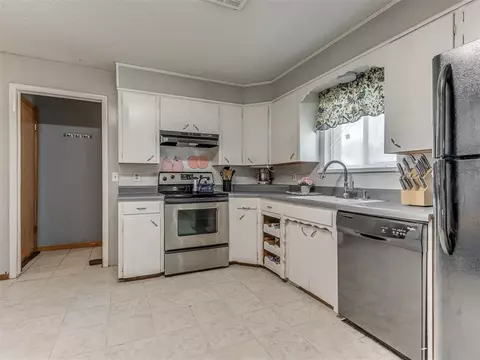 505 Brookside Ter, Moore, OK 73160 photo 16