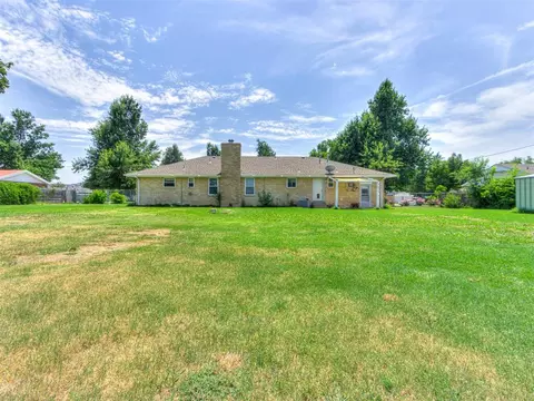 505 Brookside Ter, Moore, OK 73160 photo 29