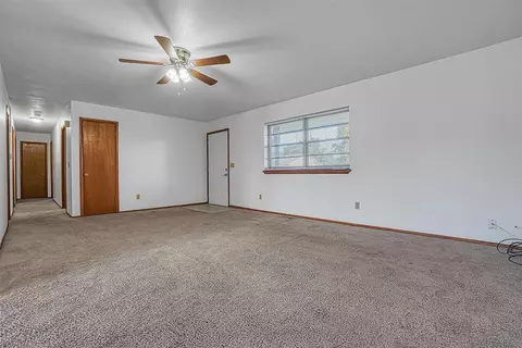 205 E Michigan, Corn, OK 73024 photo 3