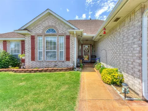 101 Westend Ct, Tuttle, OK 73089 photo 5