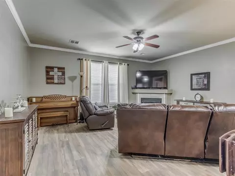 101 Westend Ct, Tuttle, OK 73089 photo 8