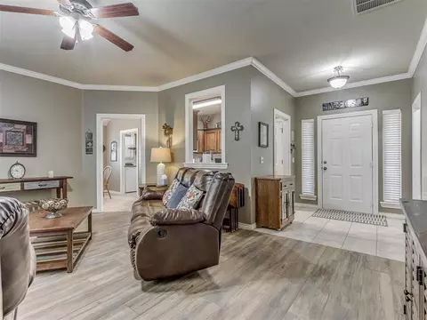 101 Westend Ct, Tuttle, OK 73089 photo 9