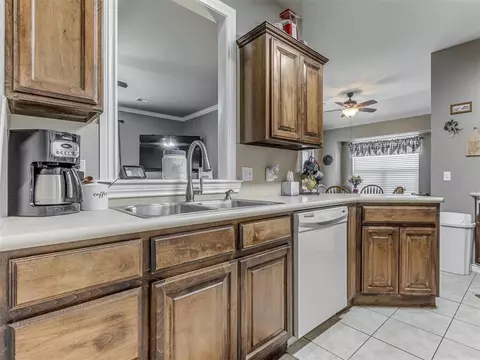 101 Westend Ct, Tuttle, OK 73089 photo 16