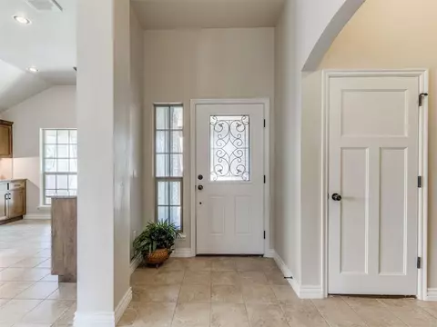 16321 Drywater Dr, Oklahoma City, OK 73170