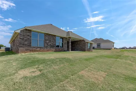 4050 Hart St, Tuttle, OK 73089 photo 32