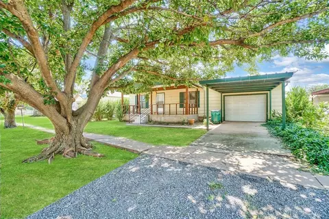 505 N Cottonwood St, Granite, OK 73547