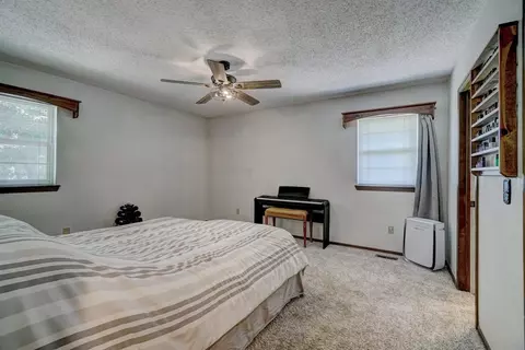 5806 E Tyler Dr, Tuttle, OK 73089 photo 31