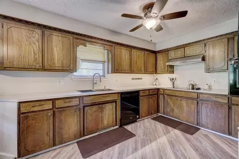 5806 E Tyler Dr, Tuttle, OK 73089 photo 15
