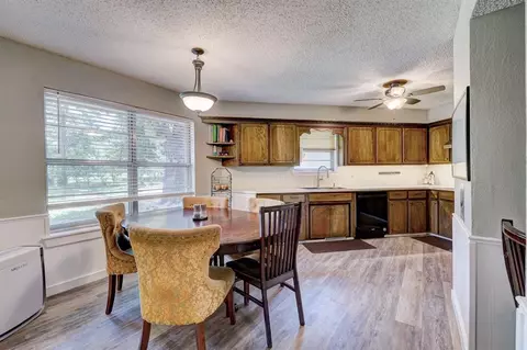 5806 E Tyler Dr, Tuttle, OK 73089 photo 11