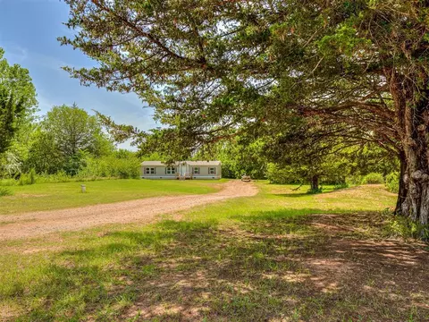 2648 County Street 2937, Blanchard, OK 73010