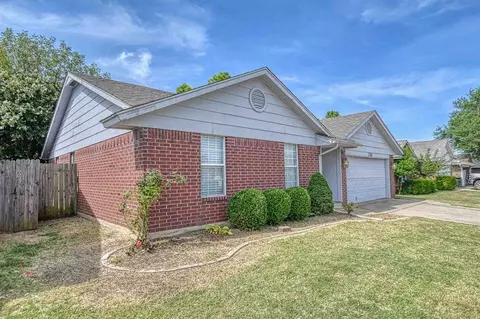 1708 Jackson, Norman, OK 73071 photo 2