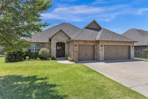 150 Evermay Dr, Edmond, OK 73013