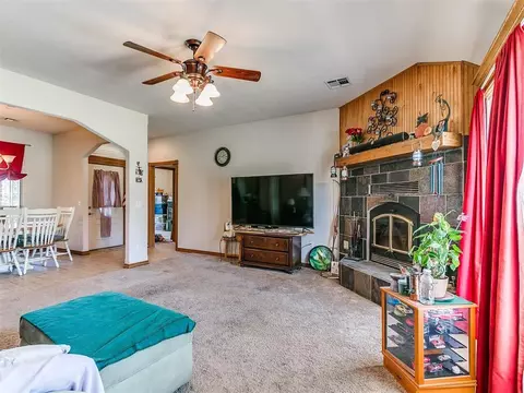 1945 County Road 1210 Rd, Tuttle, OK 73089 photo 6