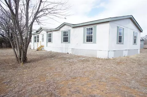 17867 Rockwell Ave, Lindsay, OK 73052