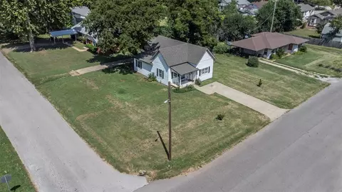 628 S 9th St, Chickasha, OK 73018