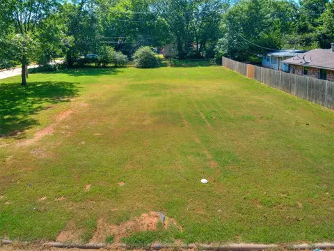 238 S Oak Ave, Shawnee, OK 74801