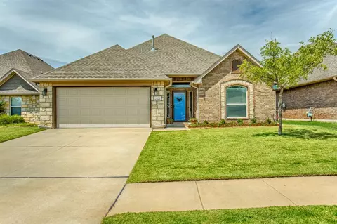 2421 NW 195th St, Edmond, OK 73012