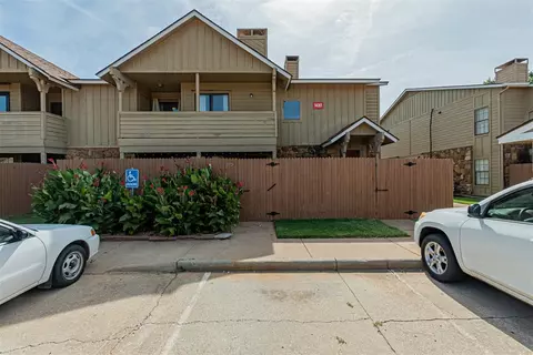 14317 N Pennsylvania Ave #14D, Oklahoma City, OK 73134