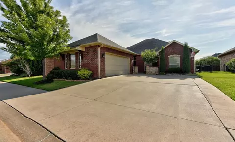 10228 Bald Cypress Dr, Oklahoma City, OK 73120
