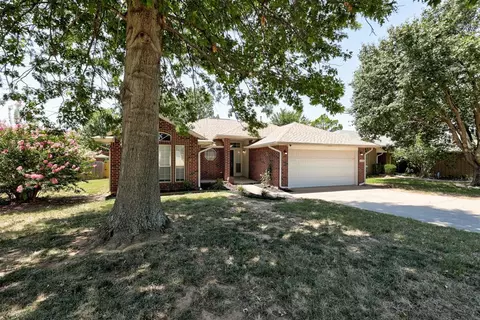 924 Goshawk Dr, Norman, OK 73072 photo 4