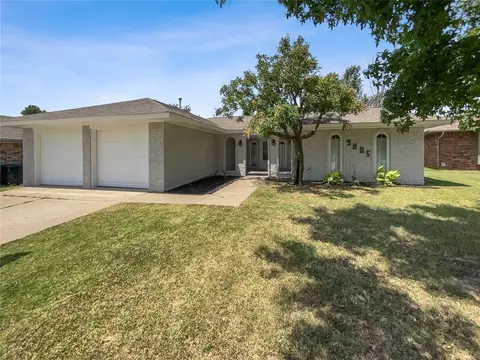 9805 S Hillcrest Dr, Oklahoma City, OK 73159