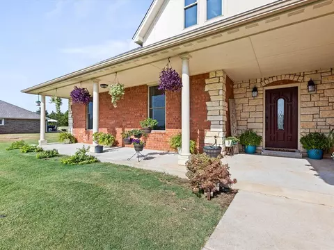 5106 S Triplett Rd, Guthrie, OK 73044