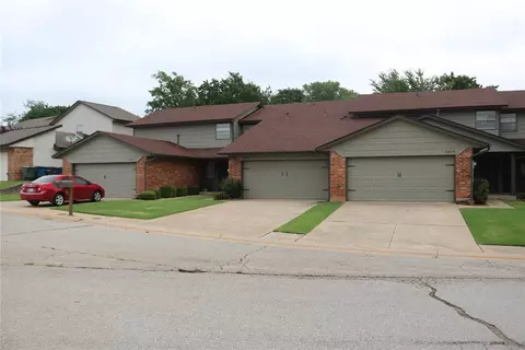 3824 Summer Cloud Dr, Edmond, OK 73013